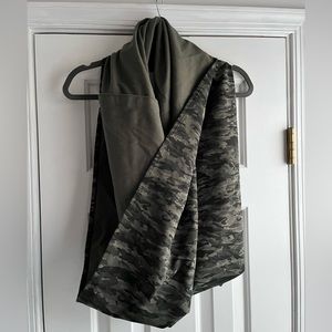 lululemon Vinyasa Scarf